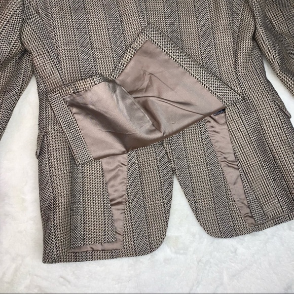 Burberry VNG Suit Jacket - Picture 12 of 16